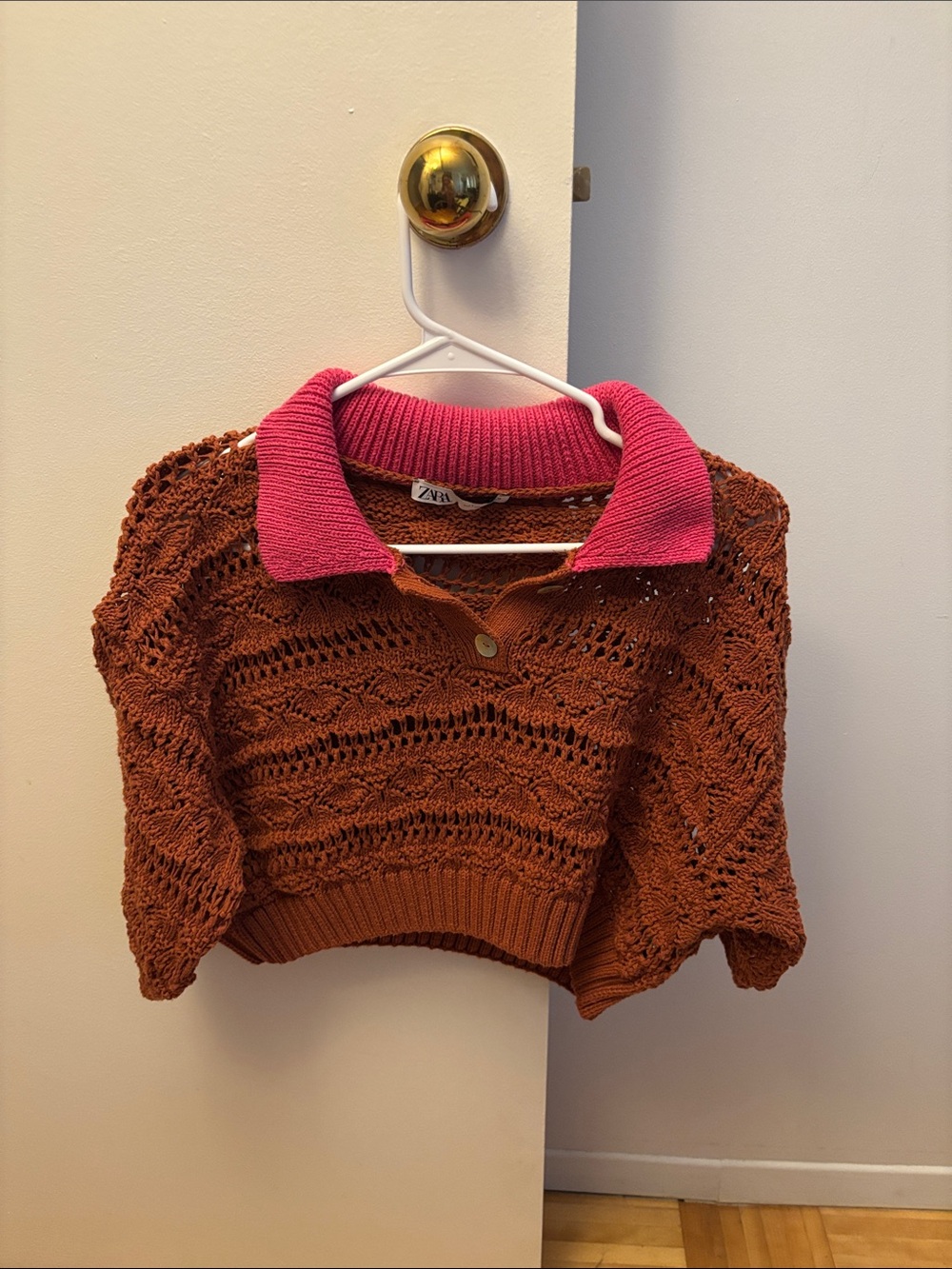 Zara Cropped Brown Open-Knit Sweater with Pink Ribbed Polo Collar
